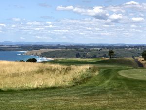 Kauri Cliffs 1st Hole